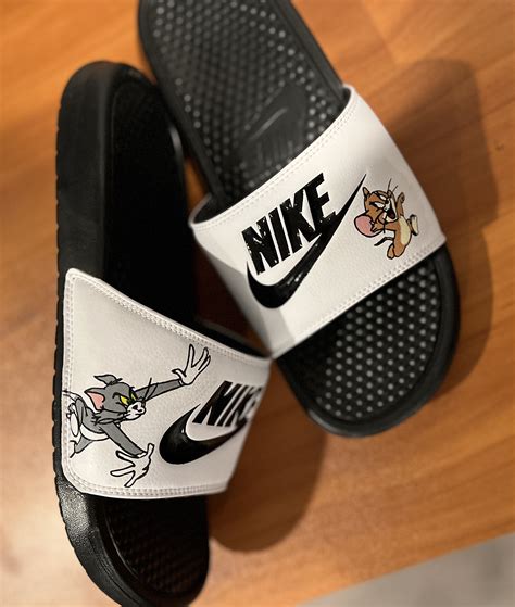 replica nike flip flops